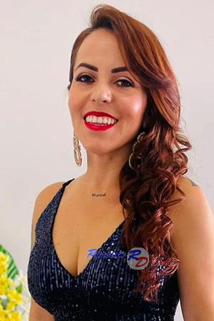 221238 - Fernanda Age: 36 - Costa Rica