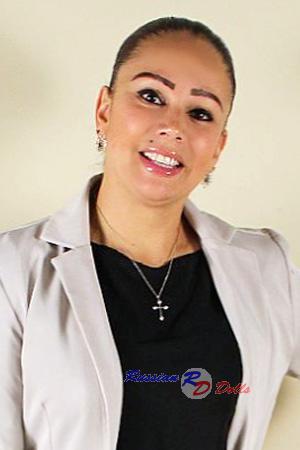 223209 - Yensy Age: 45 - Costa Rica