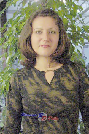 51054 - Natalia Age: 37 - Russia