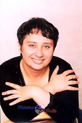 51511 - Elena Age: 33 - Russia