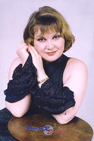 60810 - Svetlana Age: 49 - Russia