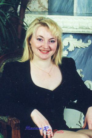 61229 - Svetlana Age: 37 - Russia