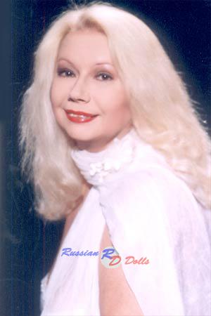 64120 - Ludmila Age: 50 - Russia