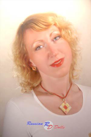 65432 - Elena Age: 45 - Russia