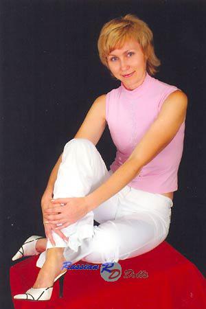 67004 - Elena Age: 43 - Russia
