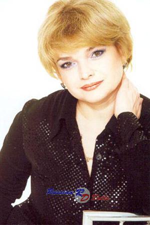 68927 - Nina Age: 49 - Russia