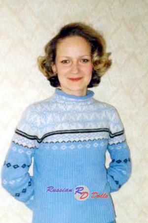 70379 - Lyudmila Age: 38 - Russia