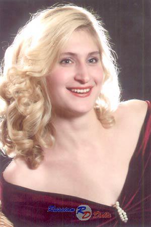 71089 - Julia Age: 38 - Russia