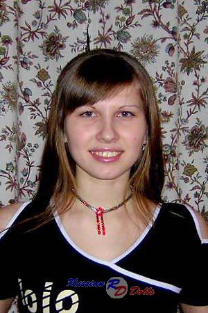 72662 - Elena Age: 30 - Russia