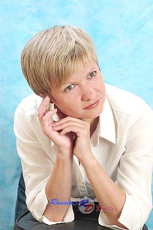 73041 - Svetlana Age: 44 - Russia