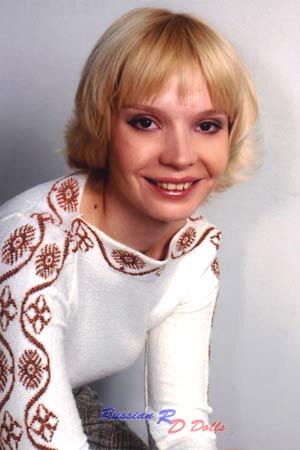 74913 - Anastasia Age: 35 - Russia