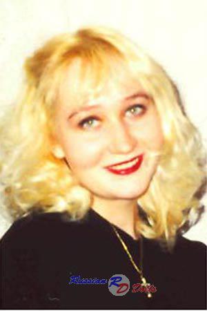 76197 - Oxana Age: 36 - Russia